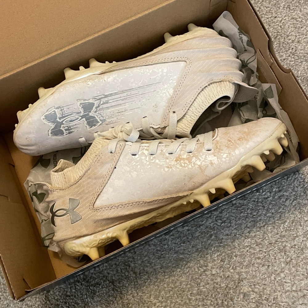 Under armour blur 2 football cleats